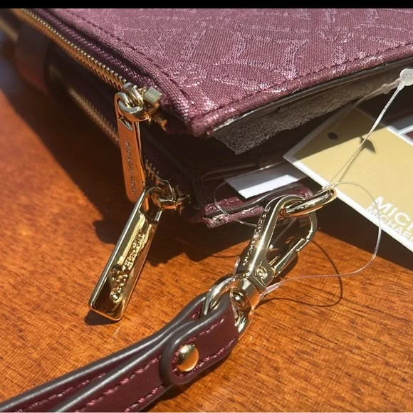 NWT $258 Michael Kors double zip wristlet - Picture 13 of 13